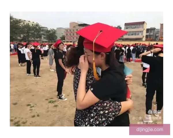 以寝室皇妃为中心绘一幅温柔绽放的青春交响画卷晨曦里绽笑颜迎风